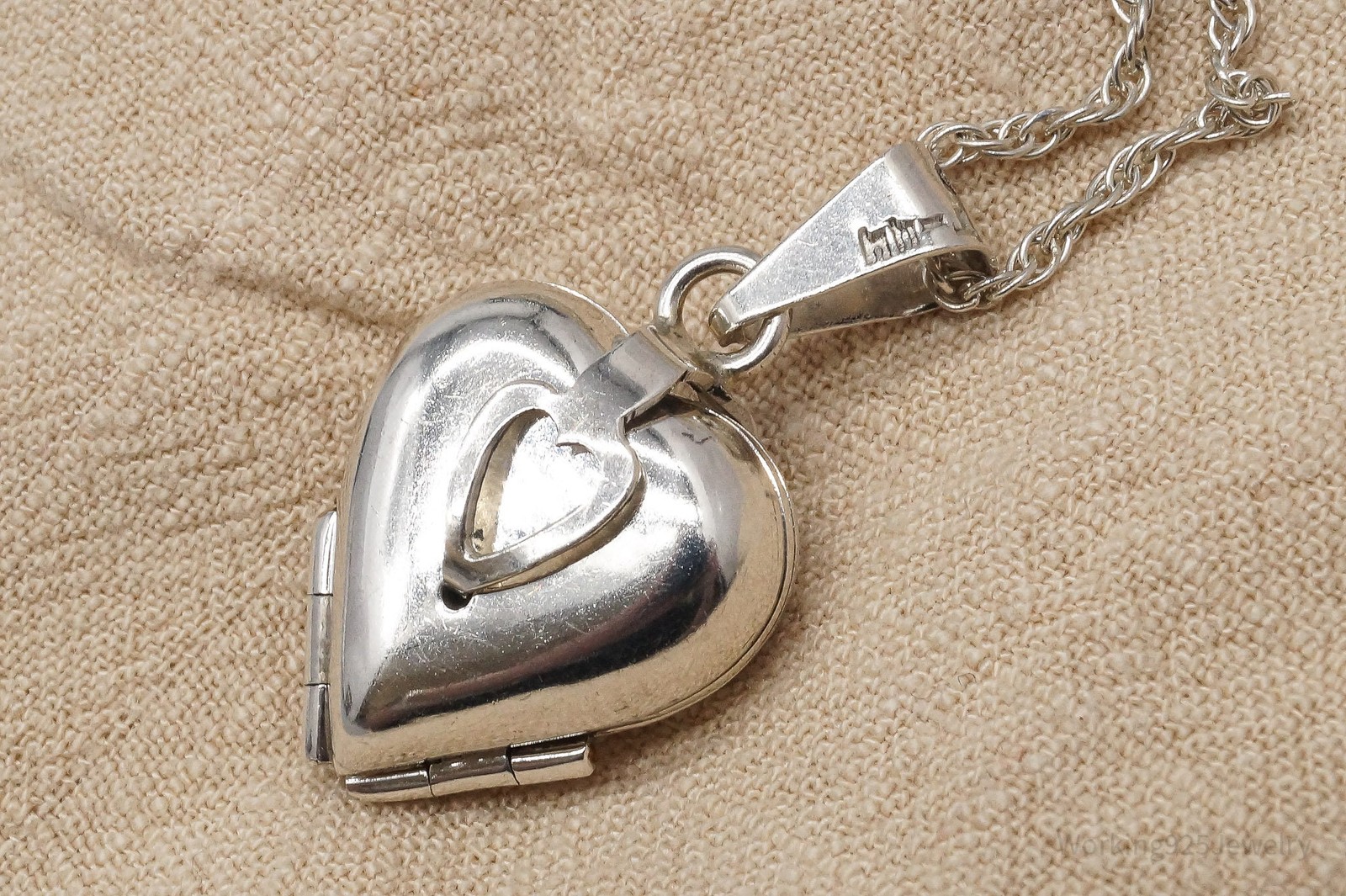 Vintage Large 4 Picture Heart Locket Sterling Silver Necklace 20″