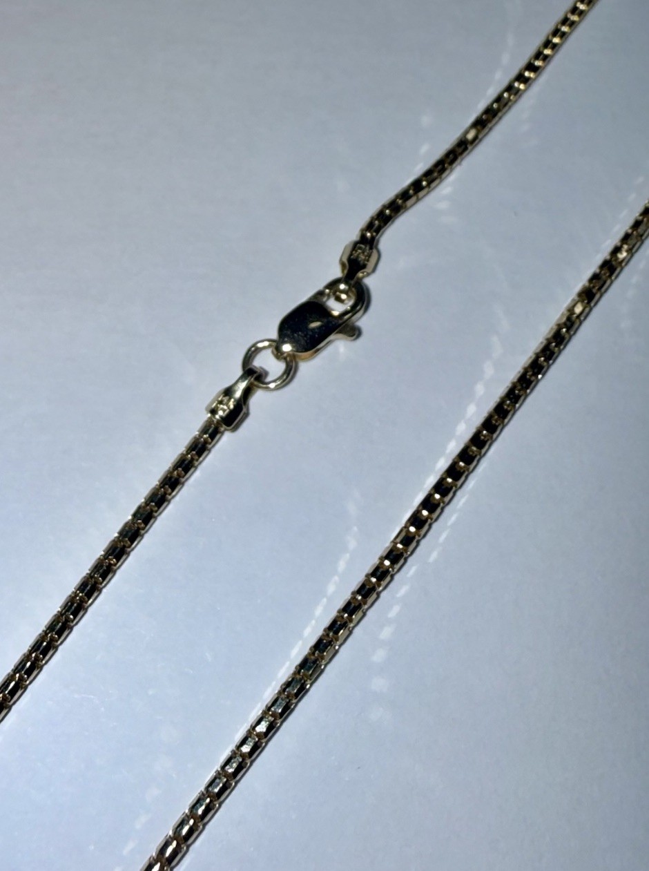 ESTATE Solid 14K Gold 1.2mm Fancy Box Chain Necklace 18”
