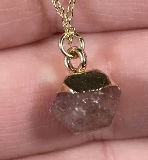 Rose pink quartz gemstone pendant necklace 14K GP yellow Gold chain 16-18