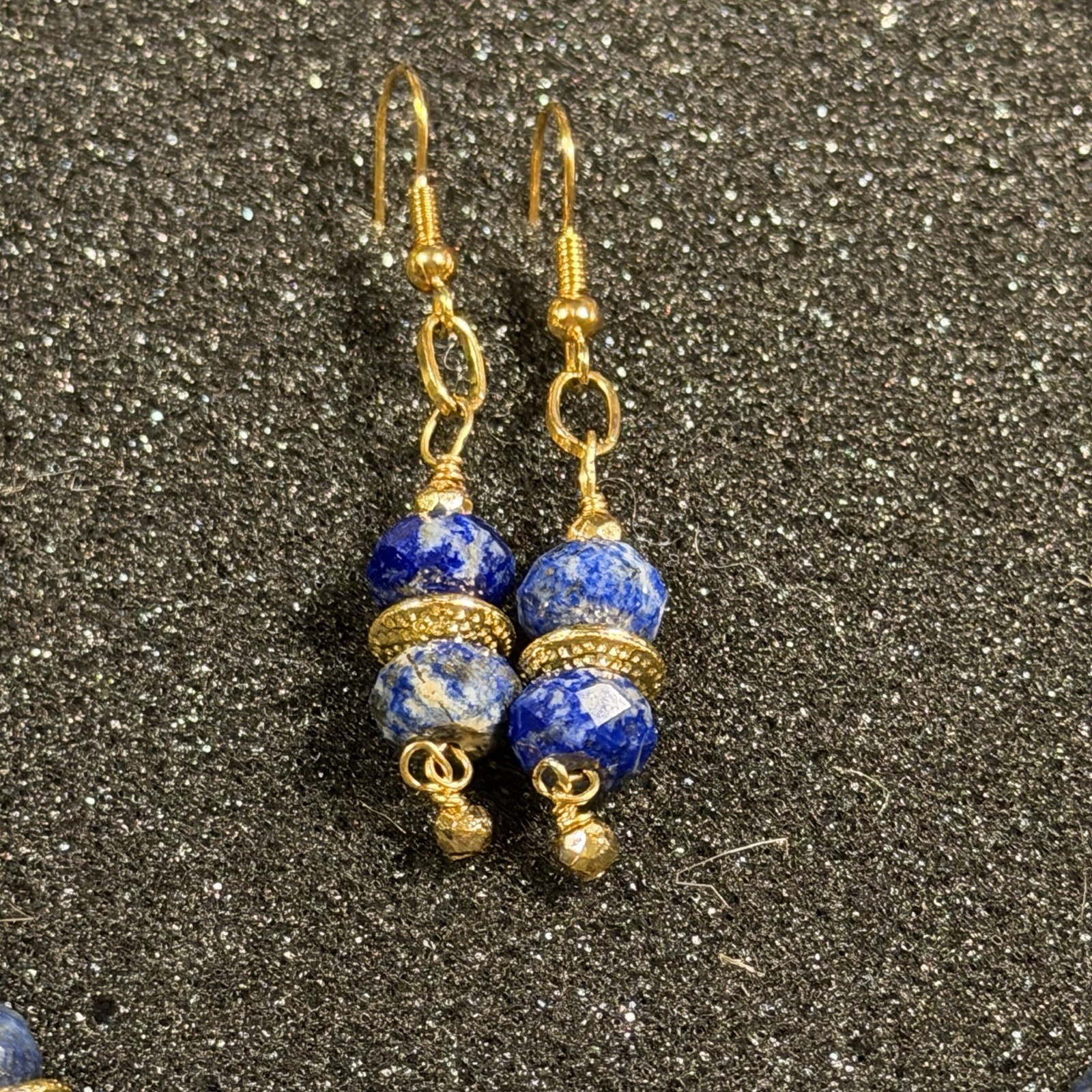 NATURAL SODALITE PENDANT NECKLACE GOLD TONE WITH DANGLE MATCHING EARRINGS