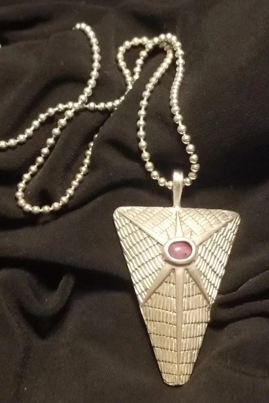 WES WILLIE Signed Pendant,.925 Silver Chain Hammered Pyramid All Seeing Red Ruby