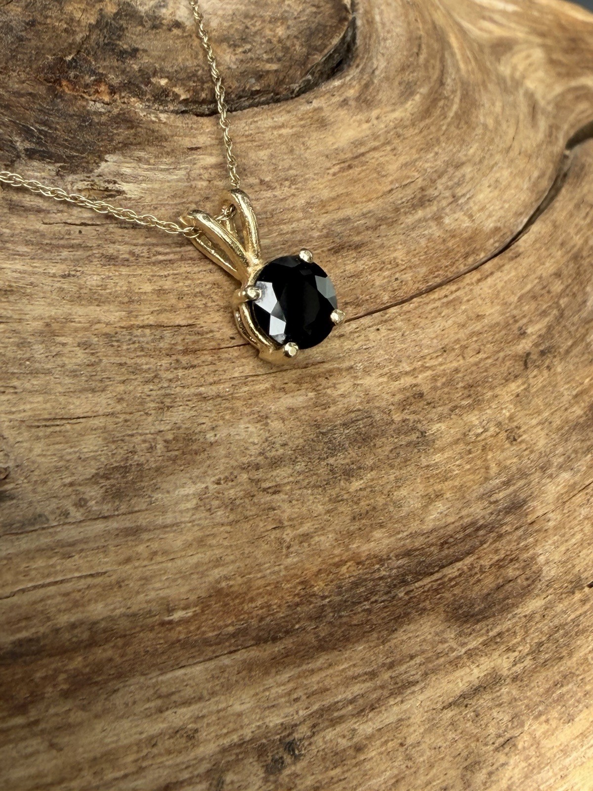 Vintage 14k Yellow Gold Dark Blue Sapphire Pendant Necklace 18.25”