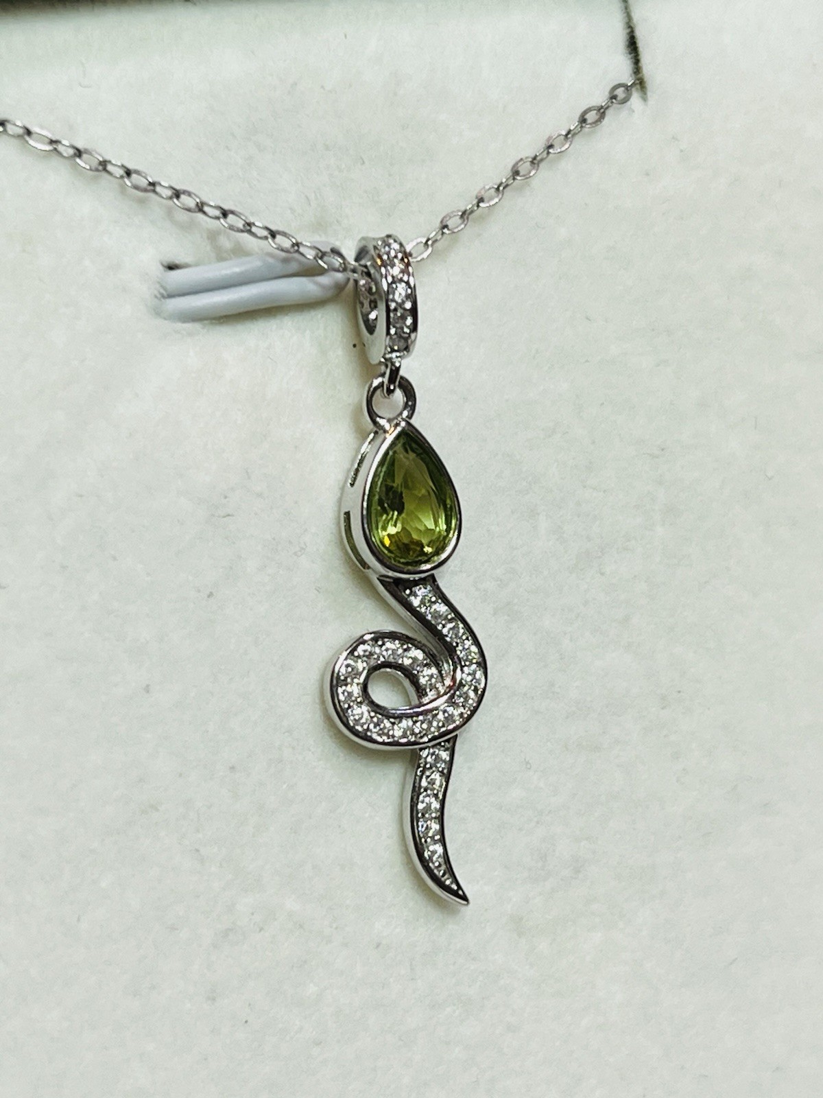 925 Sterling Silver Natural Bamboo Green Peridot Snake Pendant Necklace