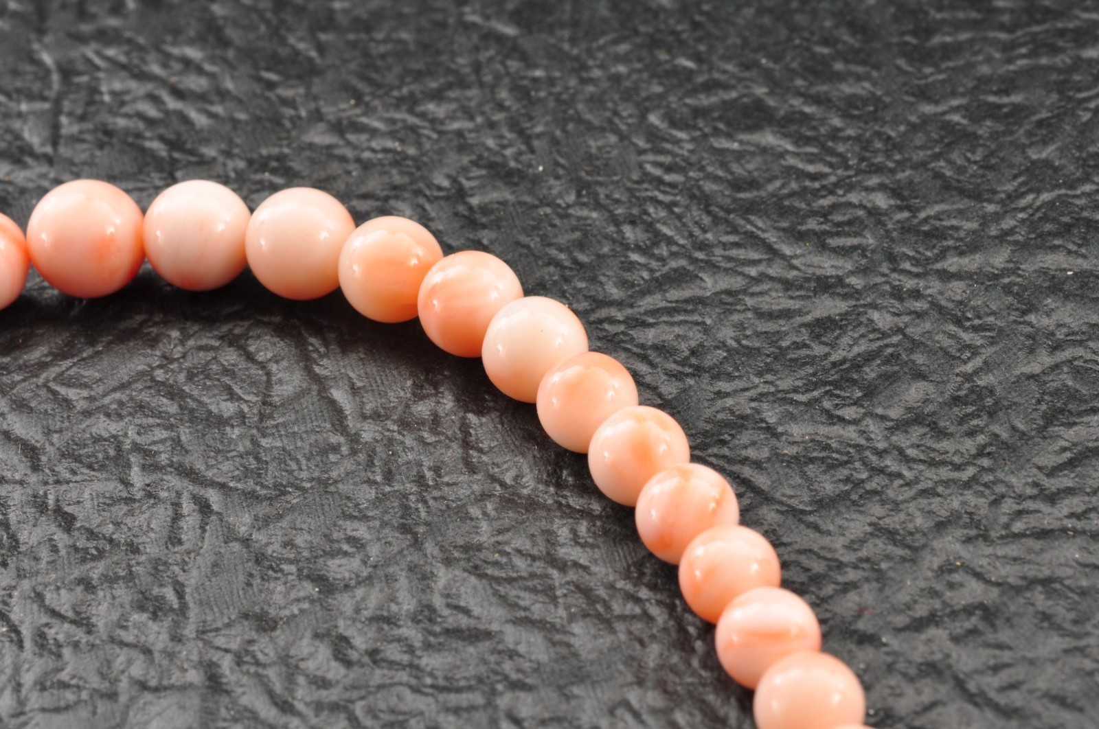 925 silver Angel skin coral Necklace ear clip set (17.3in 135ct) Certificate.