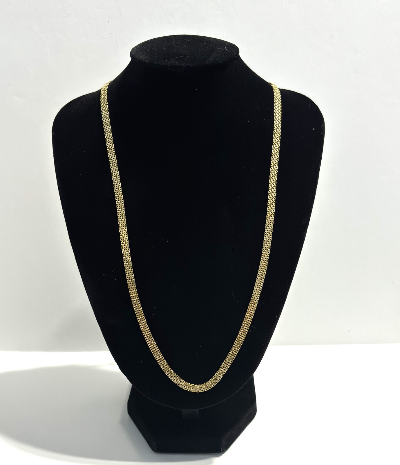 18K Italisn Solidl Gold Bismark Chain Necklace 23.5” long 8.4grams Brand New