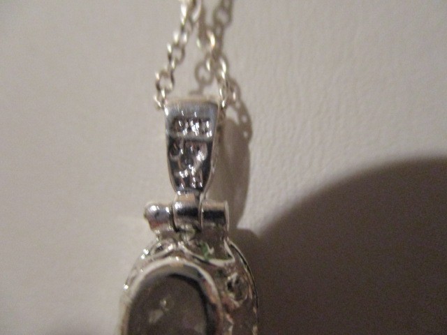 UNBRANDED 925 Sterling Silver 17″ Italy Chain & 1/2″ 925 SS Charm w/Faux Stone