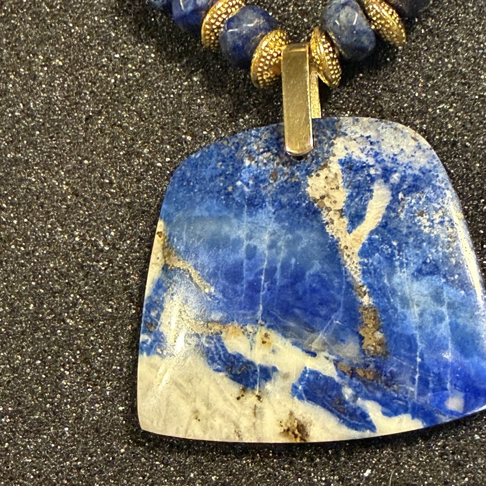 NATURAL SODALITE PENDANT NECKLACE GOLD TONE WITH DANGLE MATCHING EARRINGS
