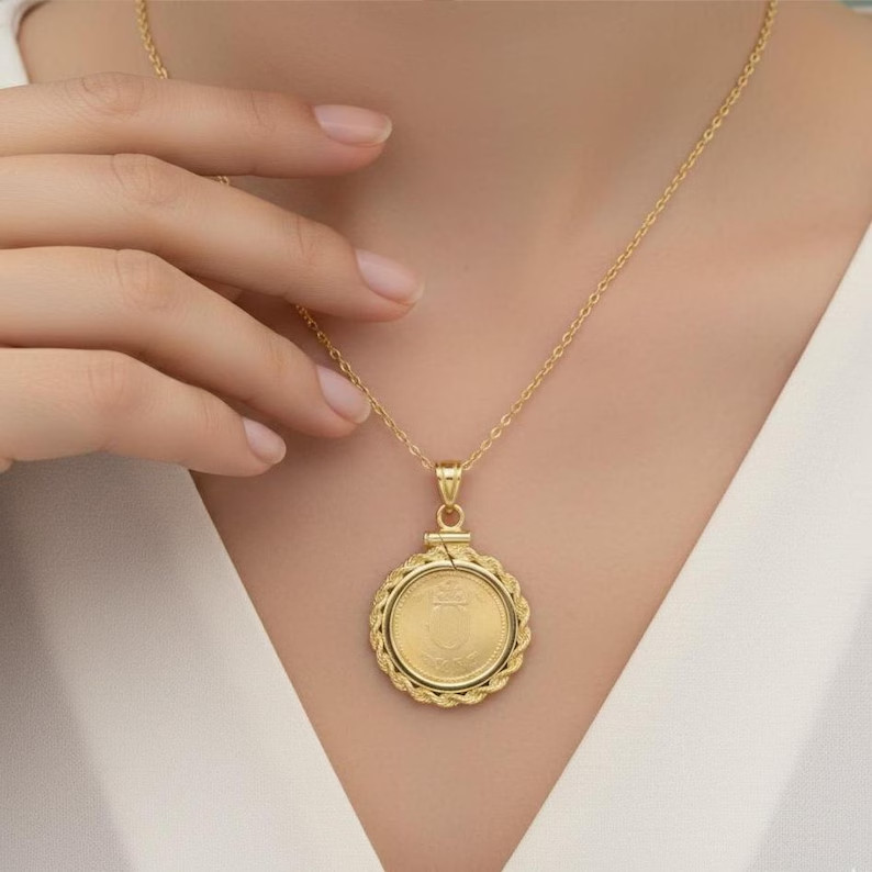 Coin Bezel 38mm 14K Gold Plated Rope Soldered Bail Sovereign Medallion pendant