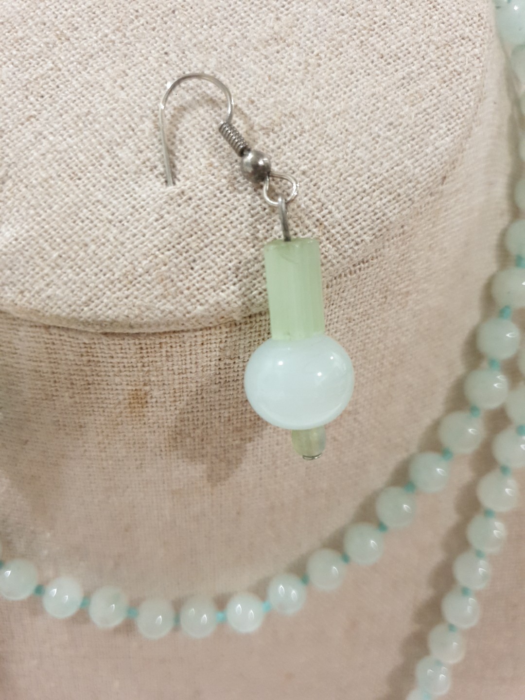 Vtg Hand Knotted Jade Necklace Jewelry Sea Green Beads & Dangling Earrings