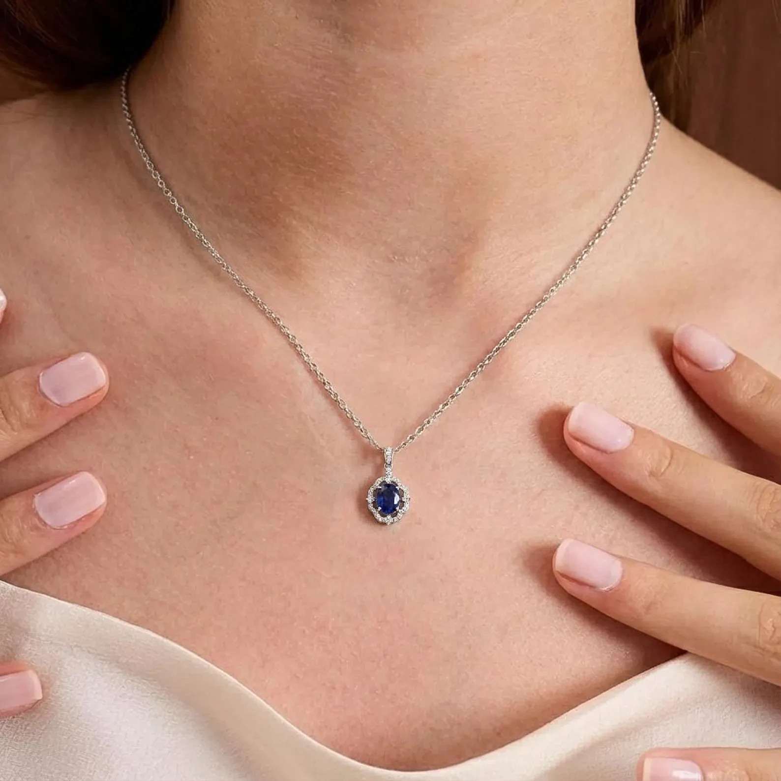 4.50 Ct Oval Cut Natural Sapphire Diamond Gorgeous Pendant 14K White Gold
