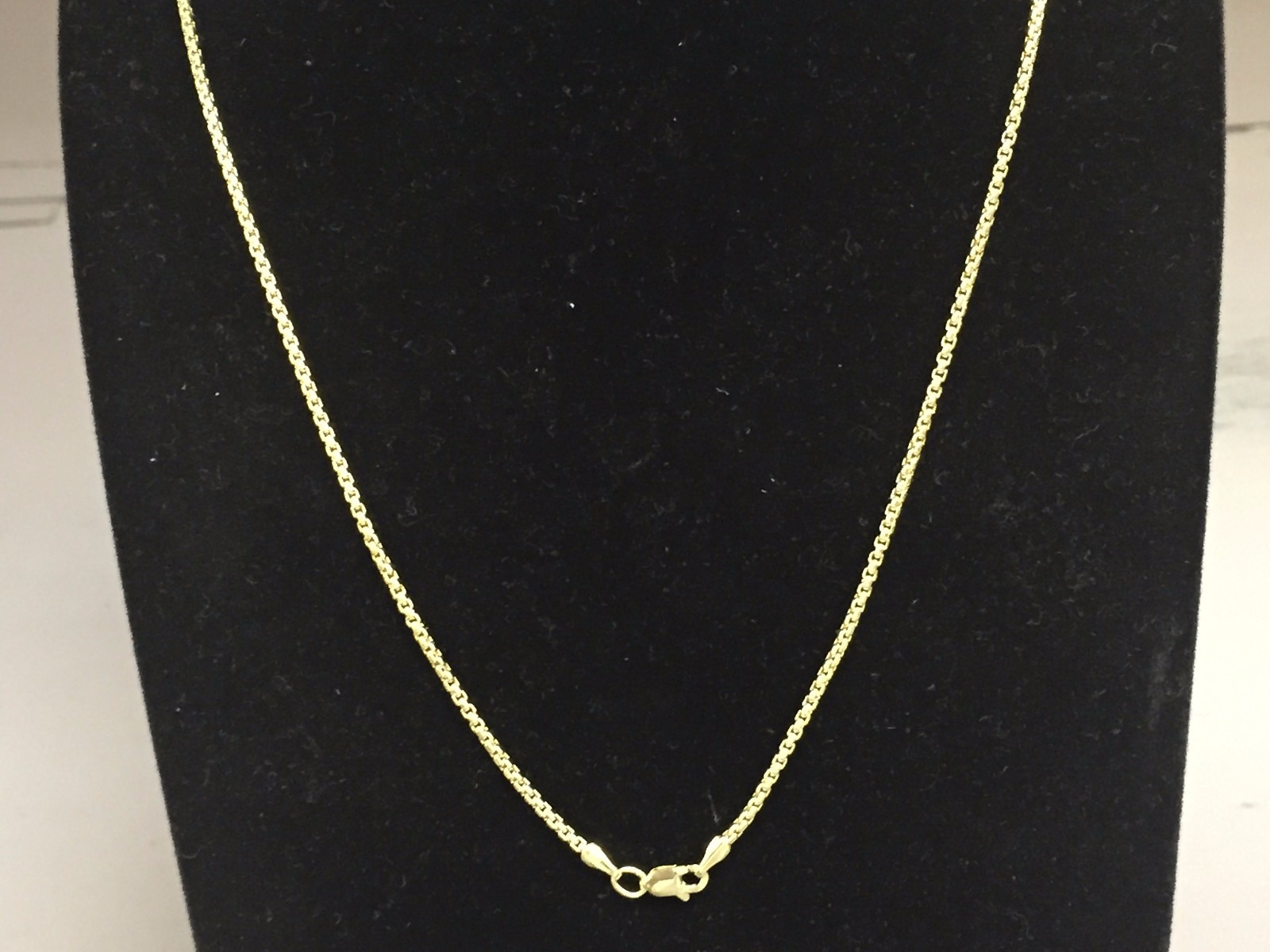 14k Yellow Gold 18″ Round Box Link Pendant Chain/Necklace 1.3 mm 2 Grams