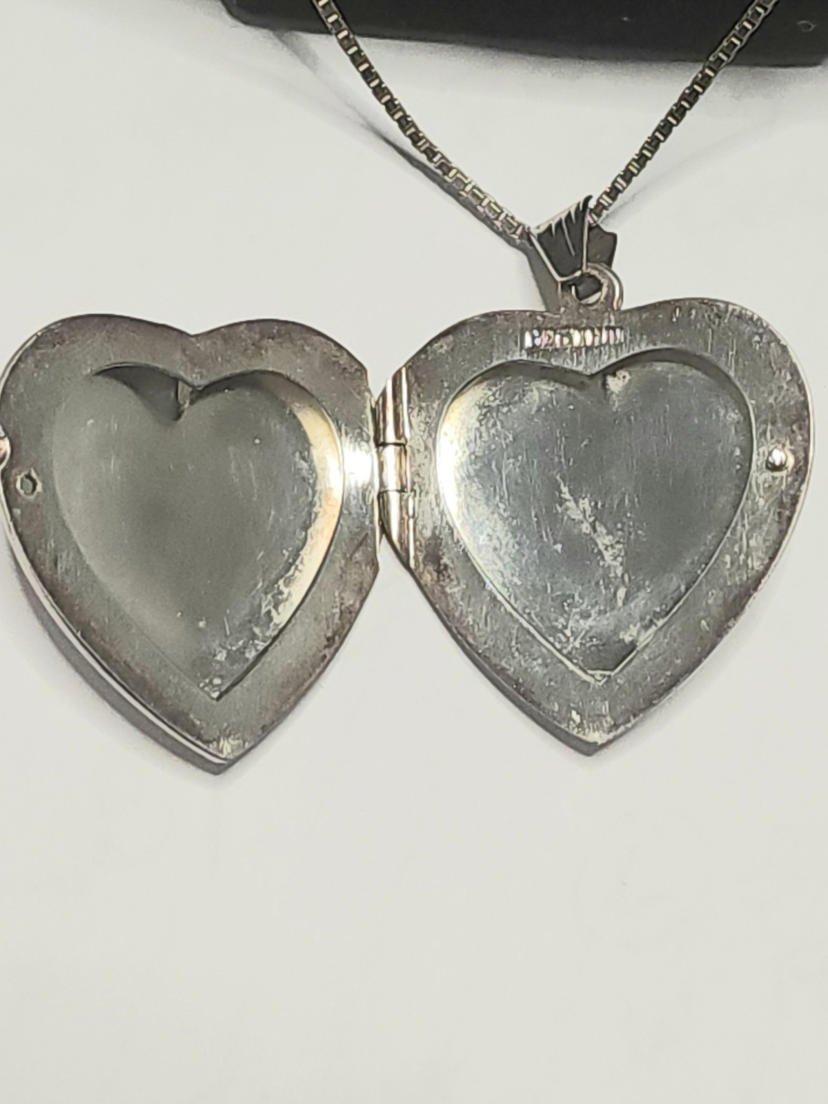 Vtg 925 THAI Sterling Silver Puffy Heart Locket Necklace 23.5” Box Chain 15.2g