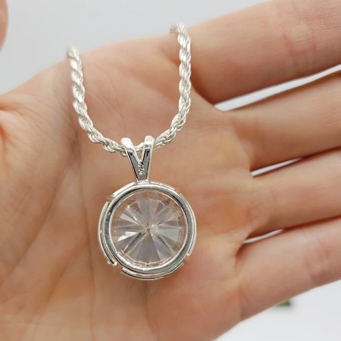 RARE 7.50 Ct Certified Round White Diamond Solitaire Pendant in 925 Silver