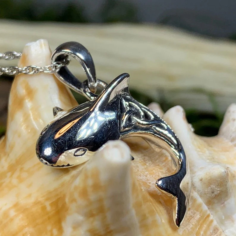 Celtic Shark Necklace Nautical Beach Sea Fish Ladies Mens Pendant 925 W/CHAIN