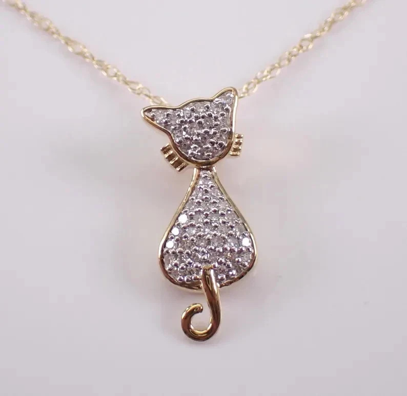Real Moissanite 1.50Ctw Round Cut Heart Pendant 14K White Gold Plated Free Chain