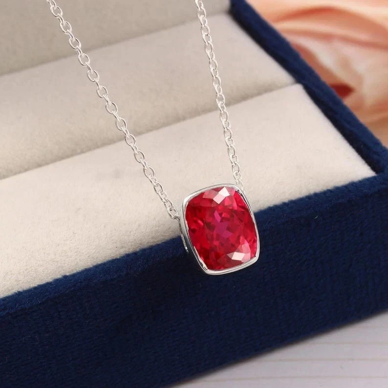15 CT Natural Blood Red Ruby Pendant in 925 Sterling Silver with Silver Chain