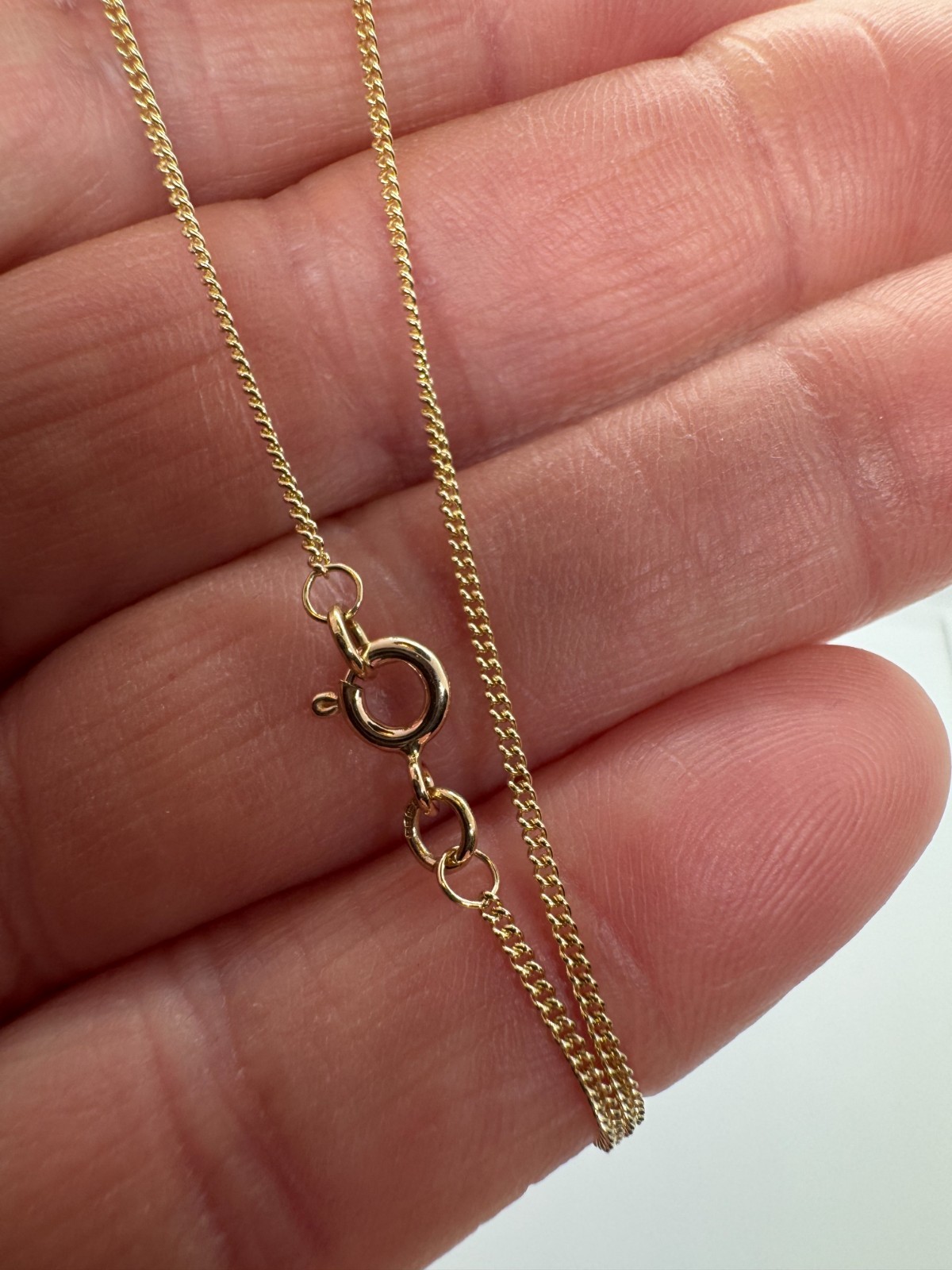 9ct Solid Yellow Gold 1.2mm Width Curb 26 Inch Necklace (AG14C26)