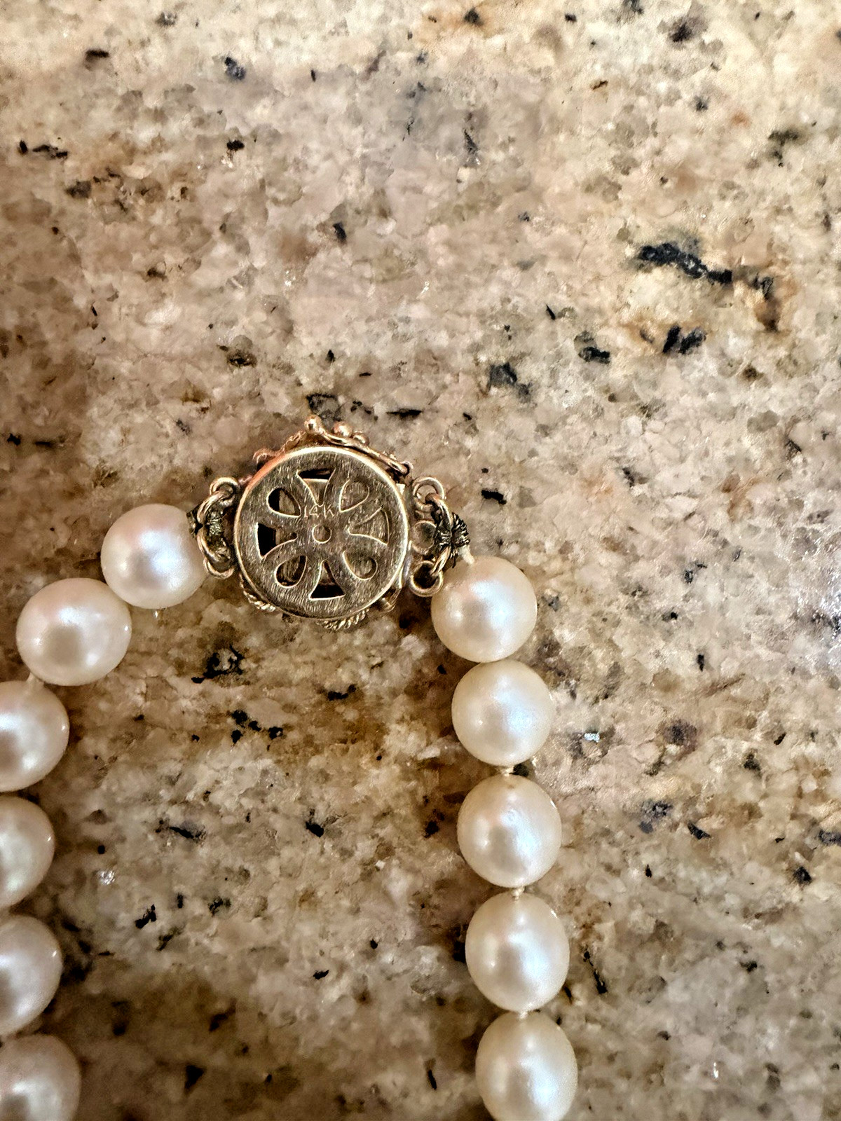 Saltwater Pearls Strand With 14 Karat Gold Amethyst Clasp Vintage Jewelry Nice