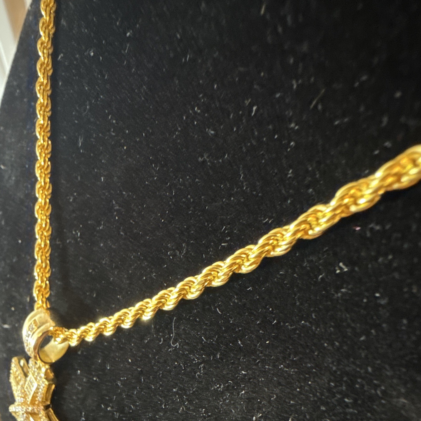 3mm 24” Rope Chain (25g) SOLID 925 14k Gold Over w Moissanite Cross Pendant