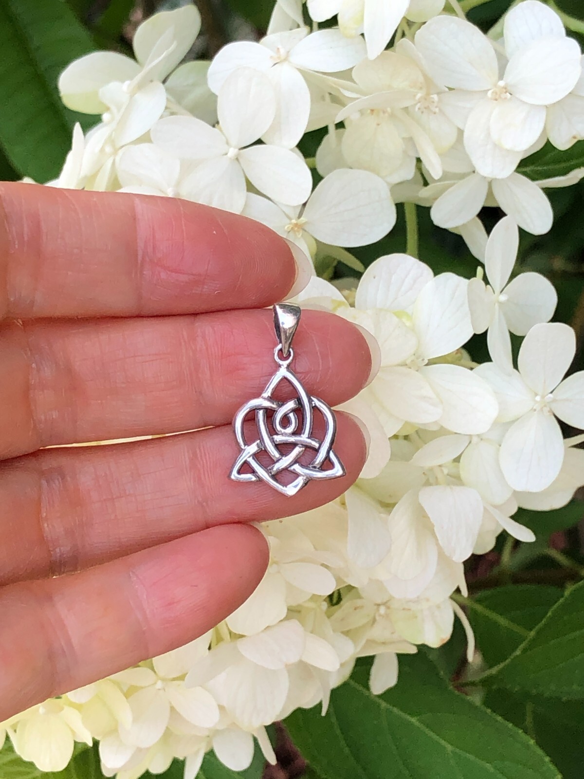 925 Sterling Silver Celtic Knot Pendant Women 16mm(0.63″)/24mm(0.94″)