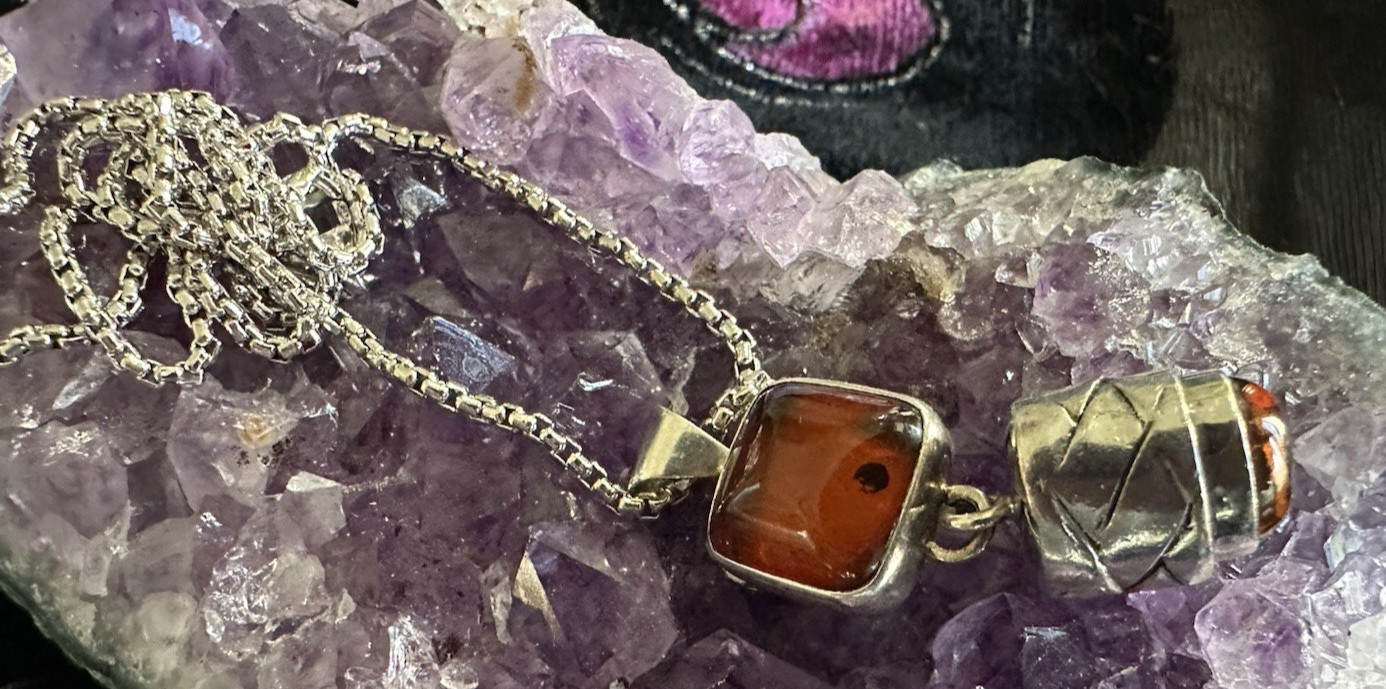 Lori Bonn Sterling Silver Two Piece Cognac Amber Dangle Pendant Necklace 18″