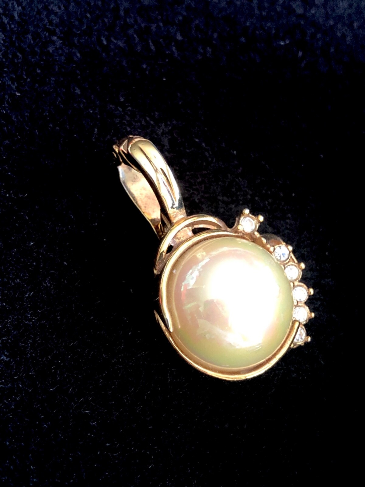 Vintage Synthetic Mabe Pearl Crystals Pendant 1980s Gold Plated Unbranded PO J2