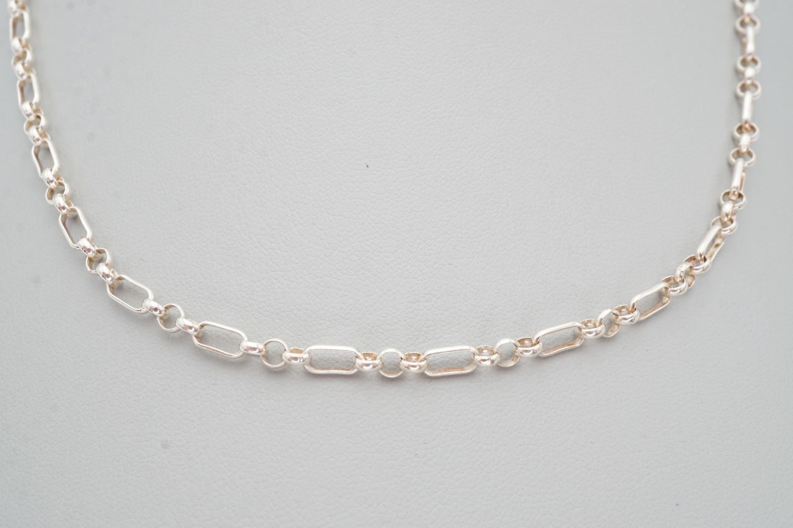 Sterling Silver 925 Oval Link Necklace 18.25″ Italy