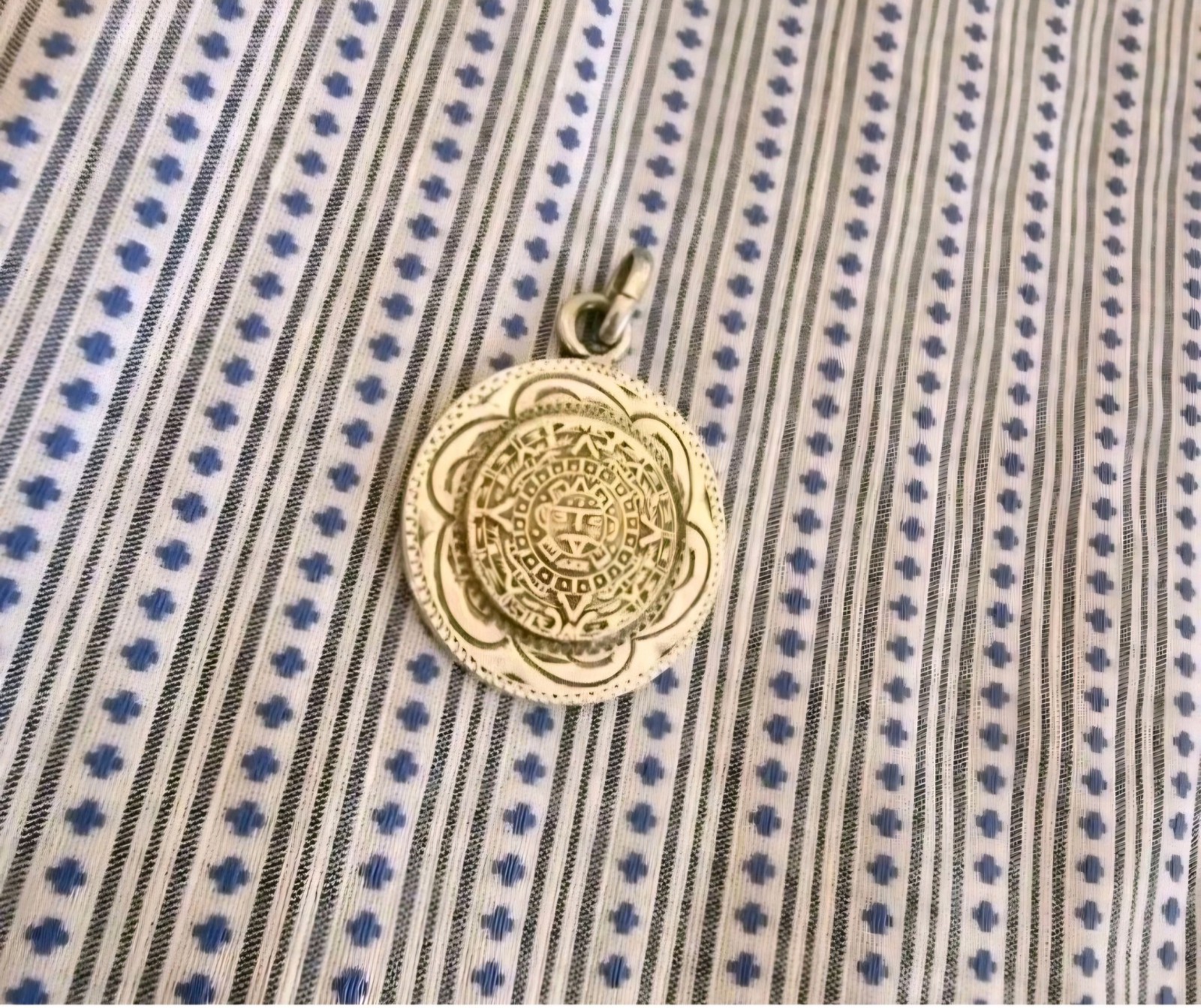 Vintage Mexico Mixed Metal 10k Gold Sterling Silver Aztec Mayan Calendar Pendant