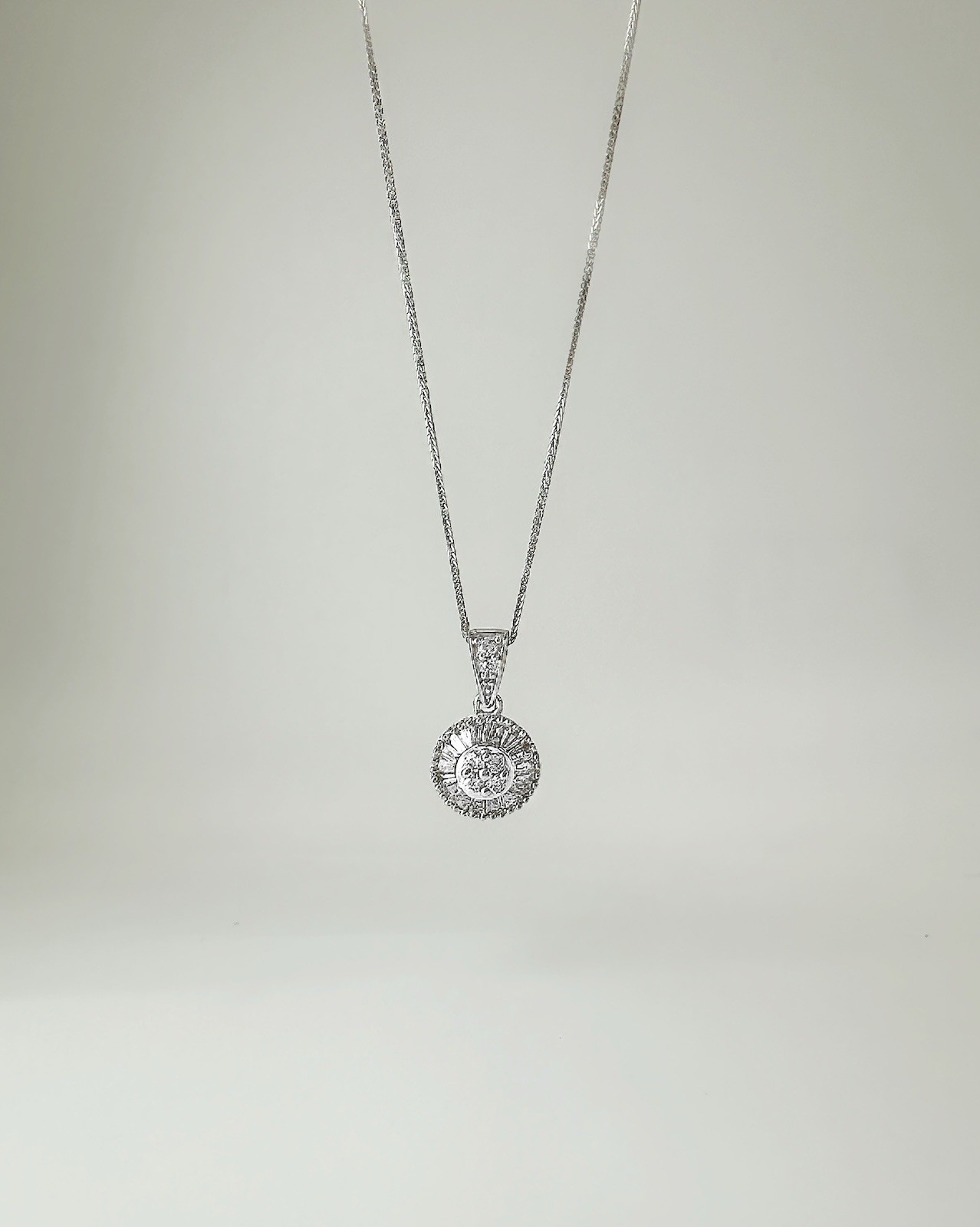 18K Solid Gold Natural Diamond Necklace 0.25ct Box Chain Adjustable