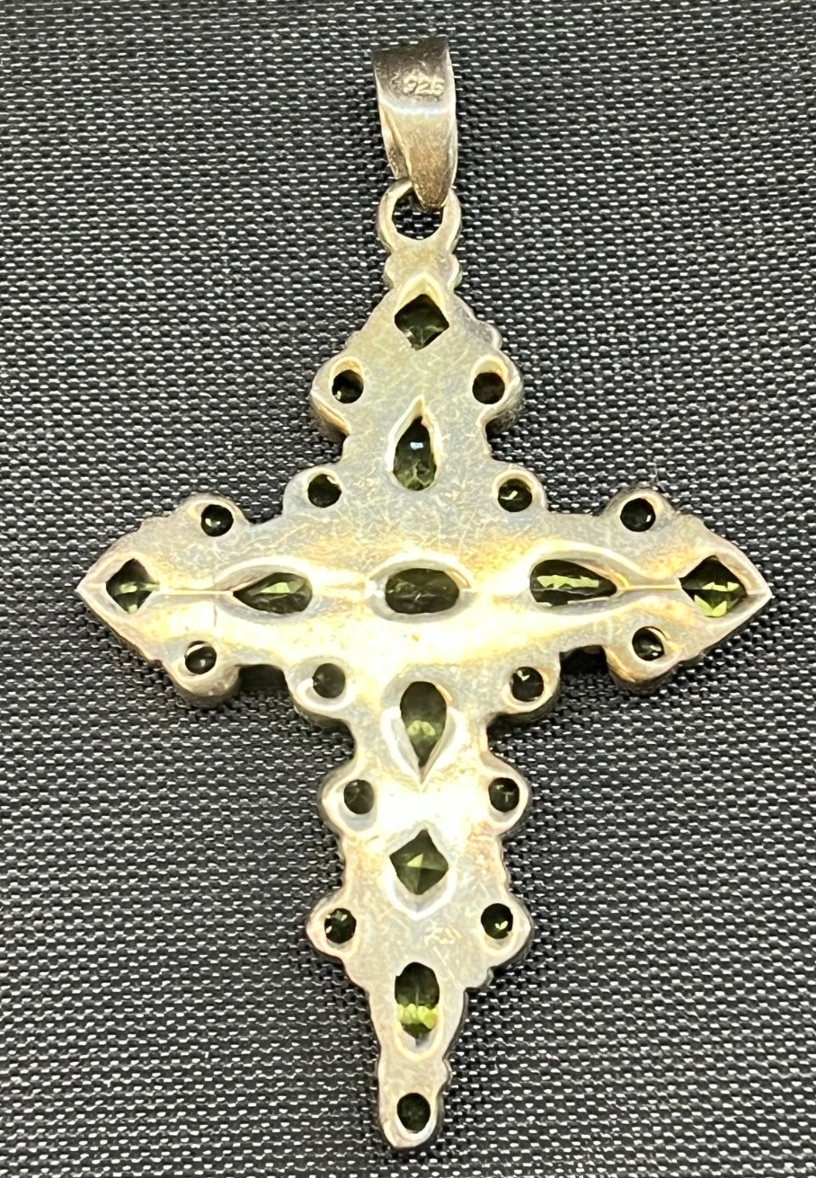 925 Sterling Silver Green Peridot Cross Pendant 2.25″ Length 10.0g Religious