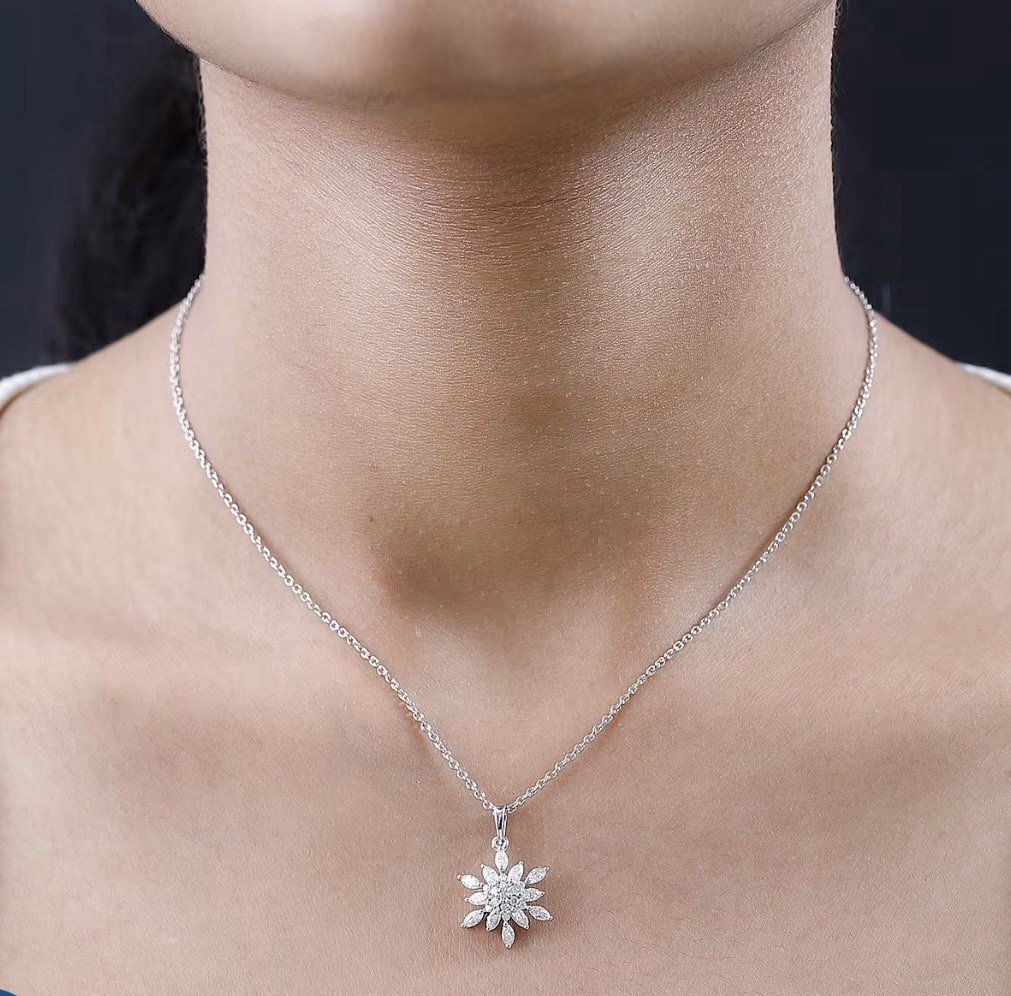 Moissanite 925 Sterling Silver 20in Snowflake Necklace