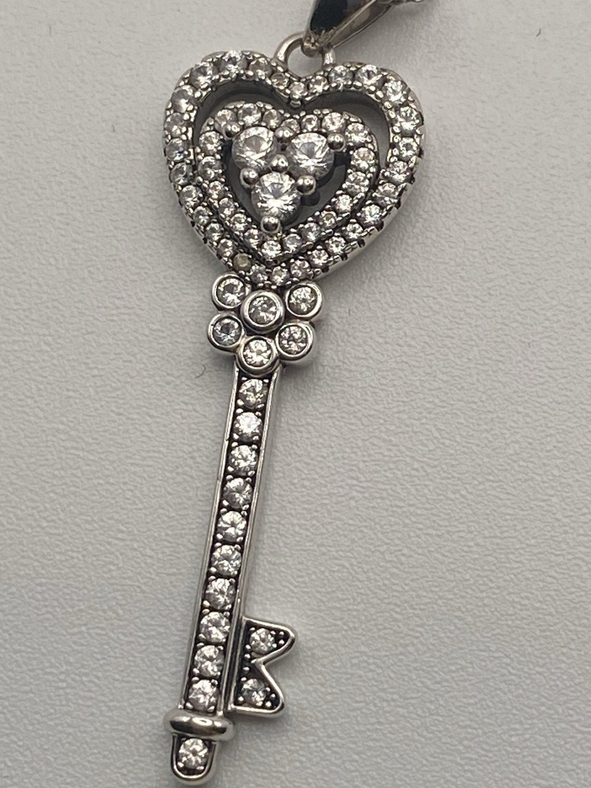 Zales Sterling Silver Key With Heart And Rhinestones On 925 Chain-18 Inches Box
