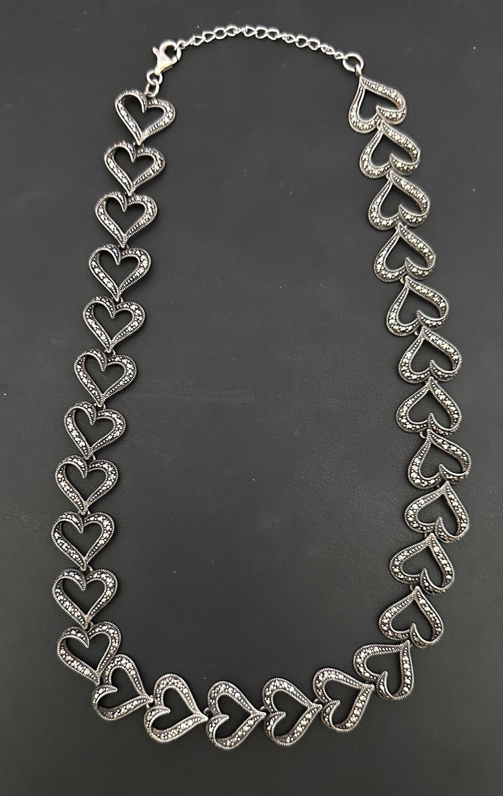 Vintage 925 Sterling Silver Heart Necklace 16″ 28 Hearts In Series – 30.28g