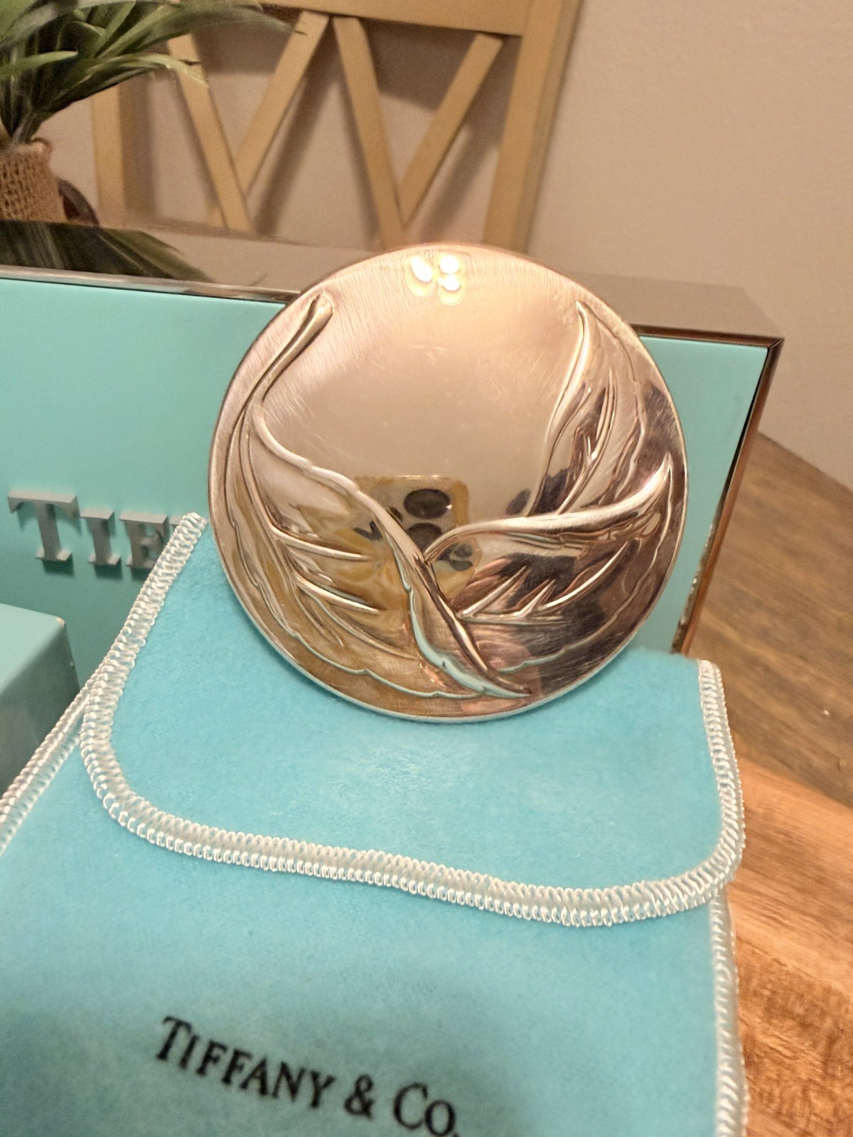 Tiffany & Co. Leaf Compact Mirror Silver Plate w/ Pouch Vintage Makeup Mirror