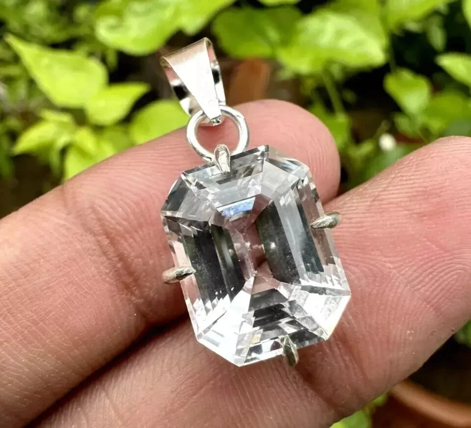 Natural Certified 25 Ct Emerald White Sapphire 925 Solid Silver Pendant