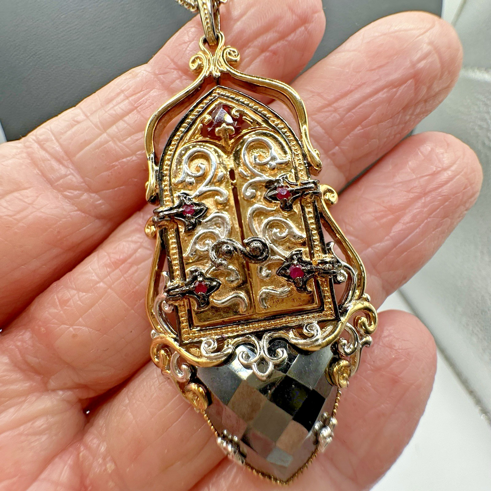 Michael Valitutti Sterling Silver Garnet Black Gemstone Opening Door Pendant 18”