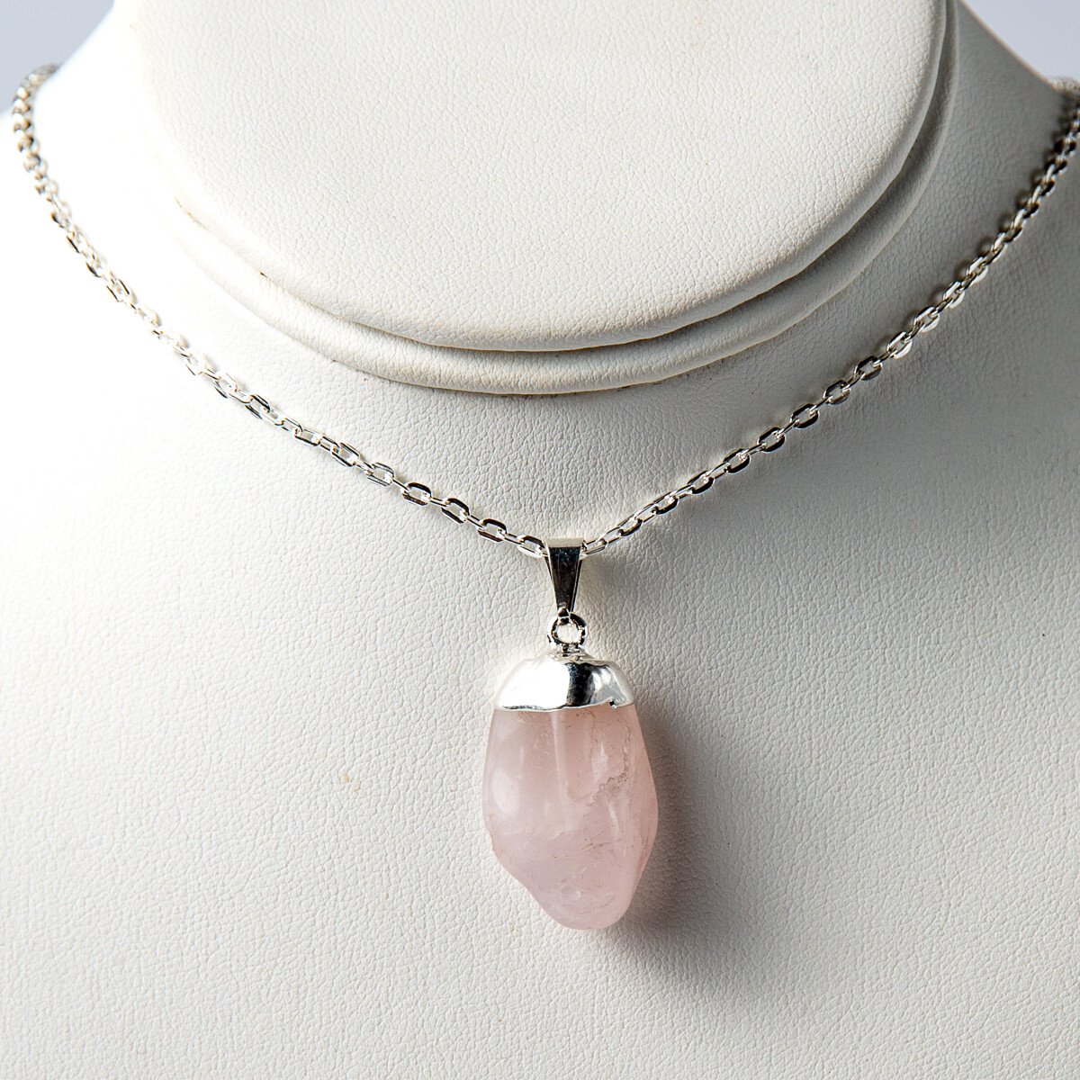 Fashion Pink Polished Rose Quartz Natural Crystal Necklace Pendant and Chain Gem