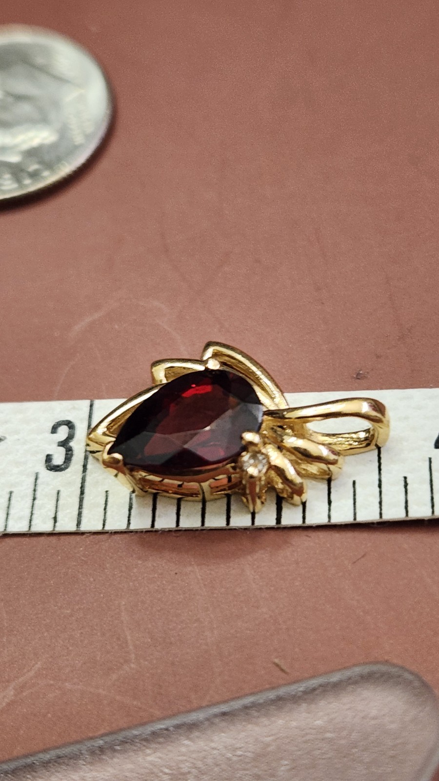 Vintage 14k Gold Pear Shape Garnet Pendant 2grams