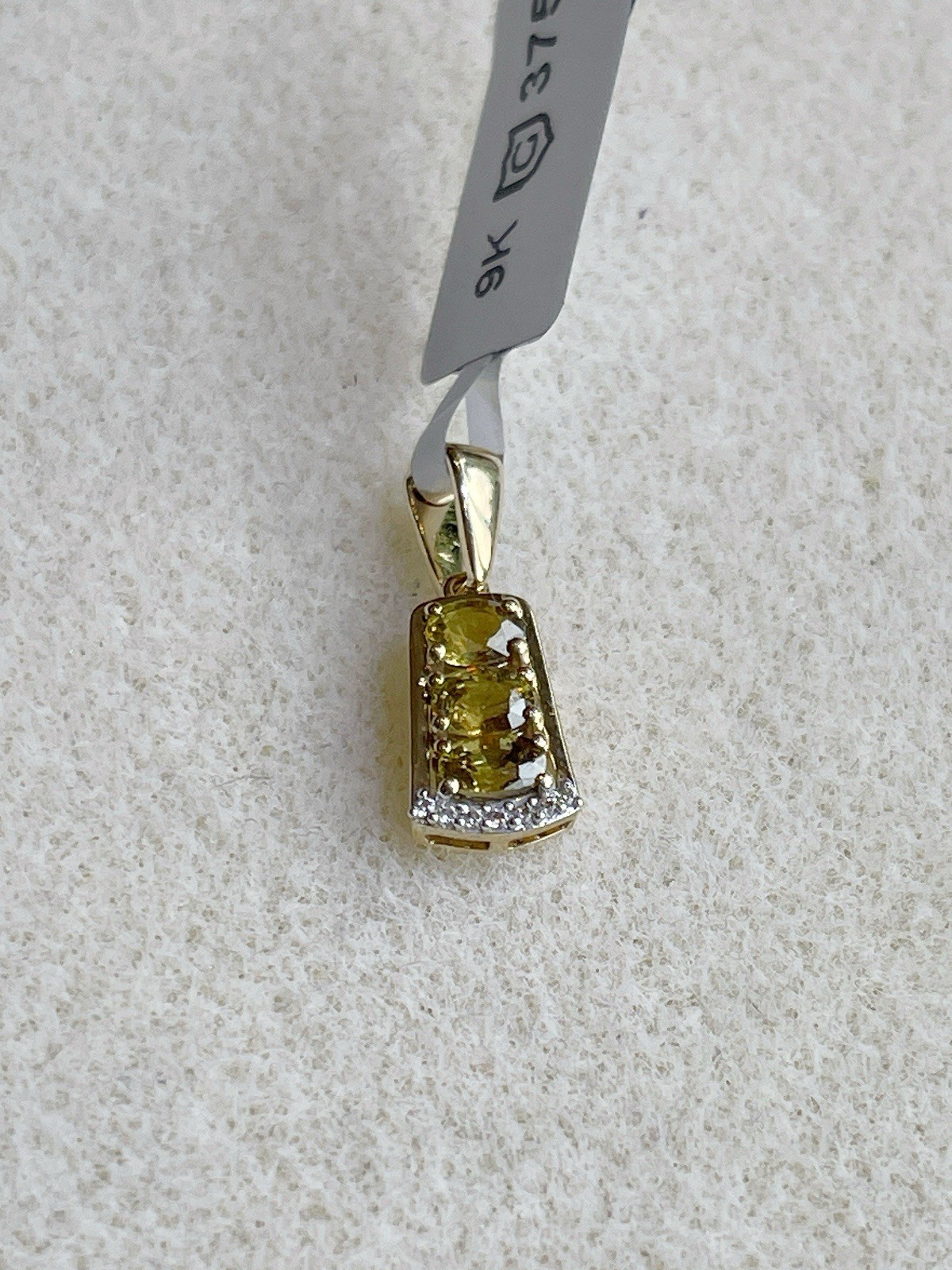 Gemporia 9k 375 Gold Pendant • Not-Enhanced Ambanja Demantoid Garnet BNWT COA