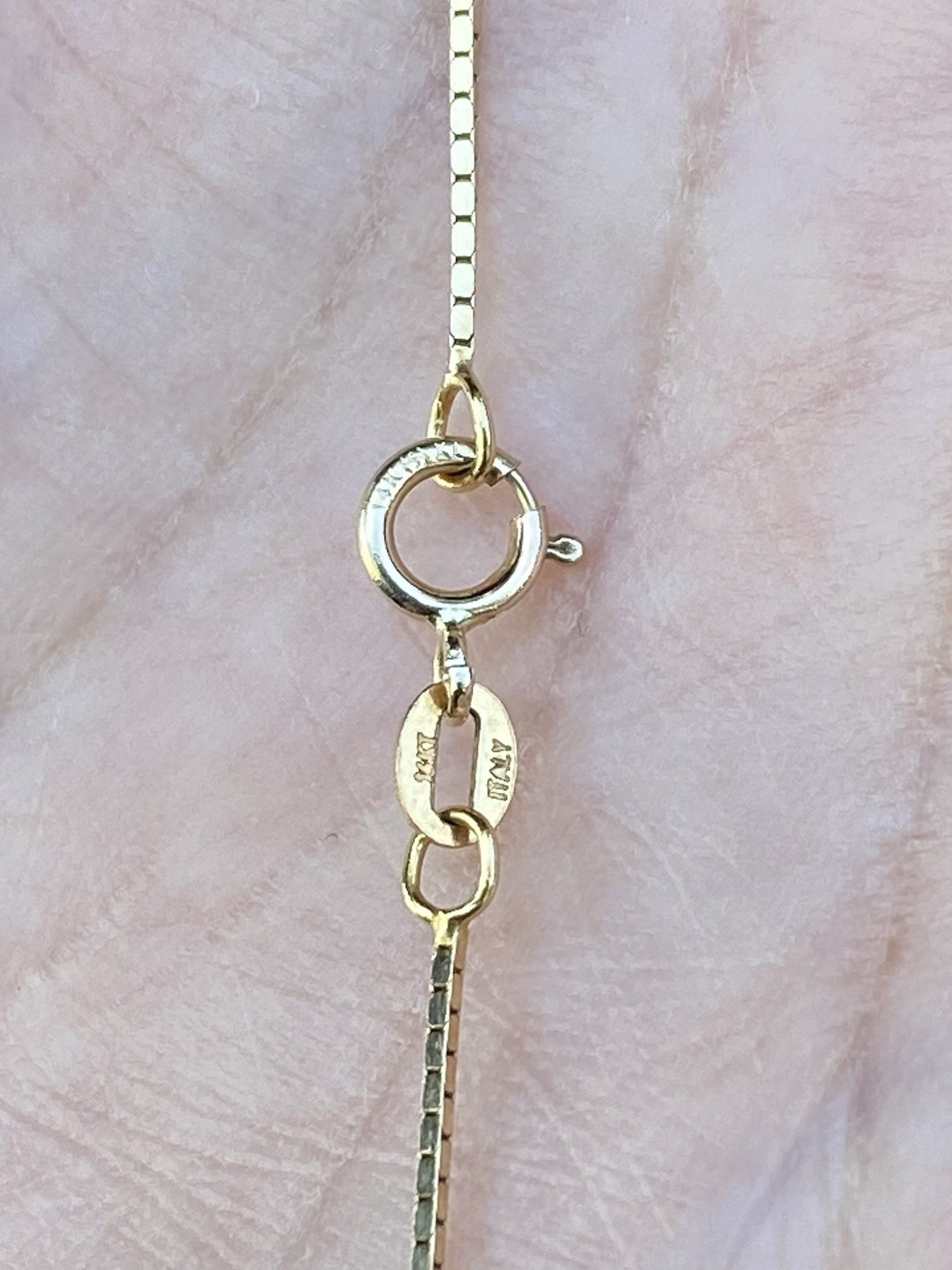 Solid 14k Yellow Gold Box Chain Necklace 1.63 Grams- 16 Inches