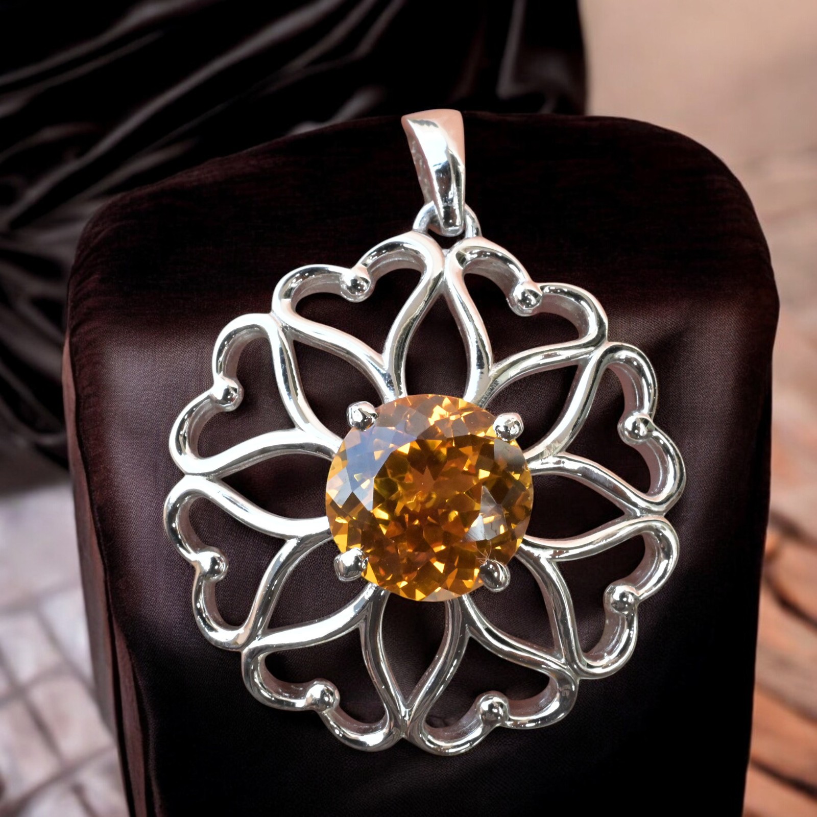Certified Orange Sapphire 32 Ct Flower Shape Pendant 925 Sterling Silver MG002