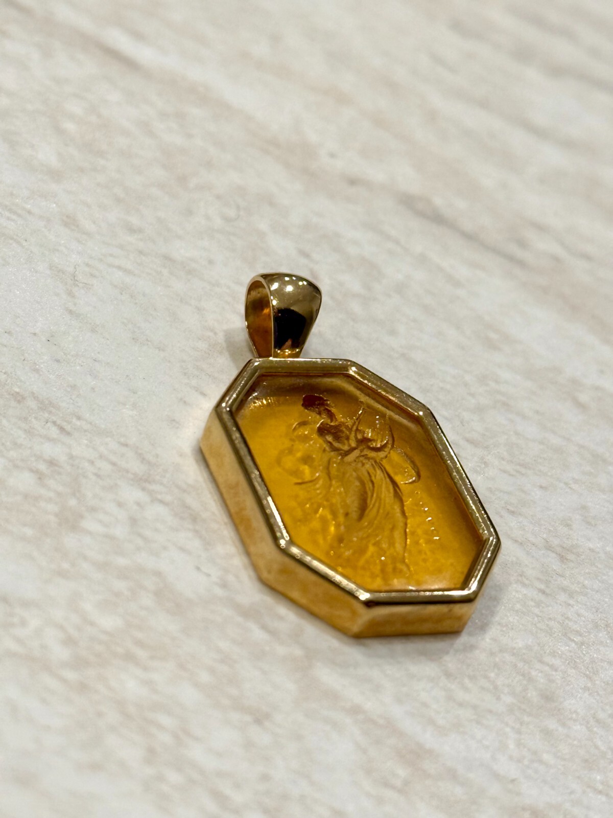VTG 14K Yellow Gold Pendant Stained Glass Angel Carved Venetian Goddess Topaz