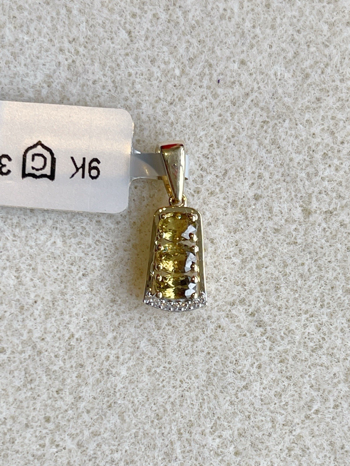 Gemporia 9k 375 Gold Pendant • Not-Enhanced Ambanja Demantoid Garnet BNWT COA