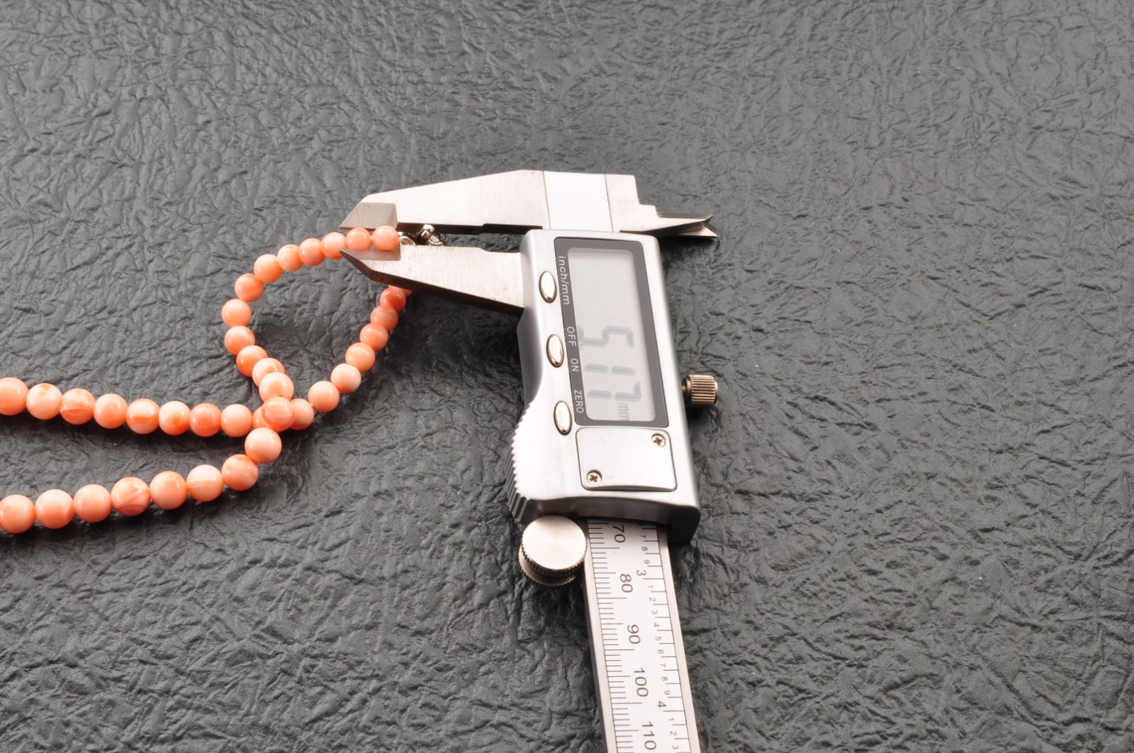 Vintage Angel skin coral Necklace and ear clip set (17.3in 192ct) Certificate.