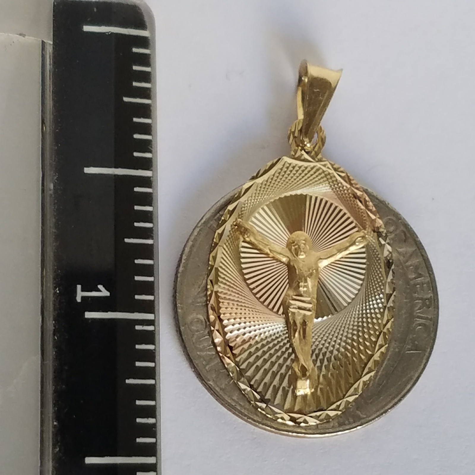 U23805 with packaging 14k yellow gold Jesus crucifix oval pendant charm G3D