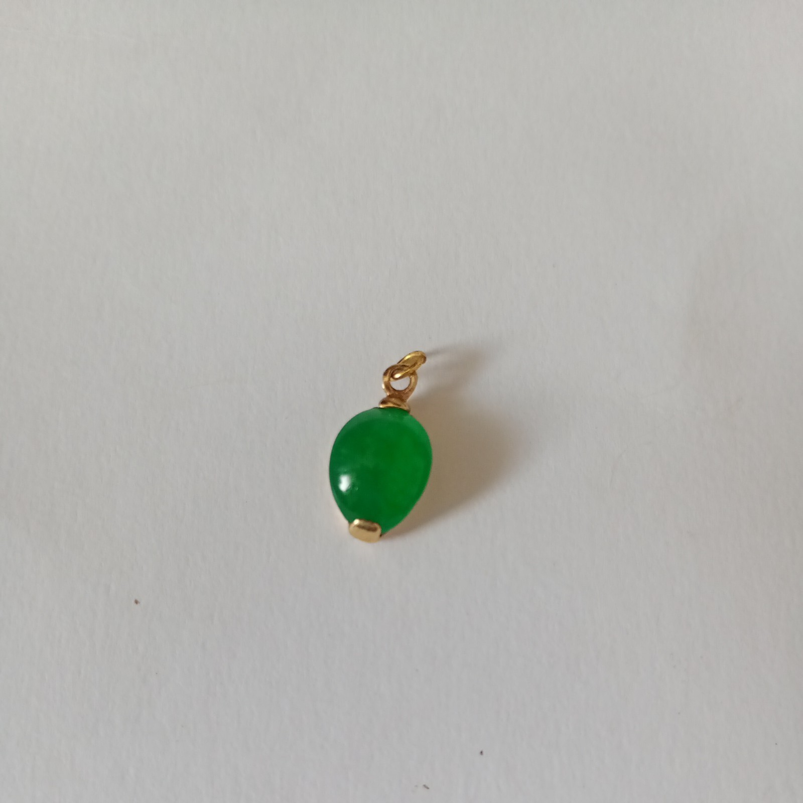 Green Jade Pendant water drop 9ct gold bezel Settings