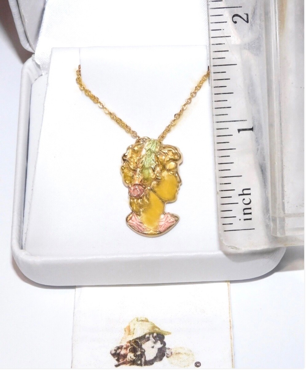Black Hills Gold 10K Cameo Rose Leaves Pendant 5.1 G Solid 10k Chain