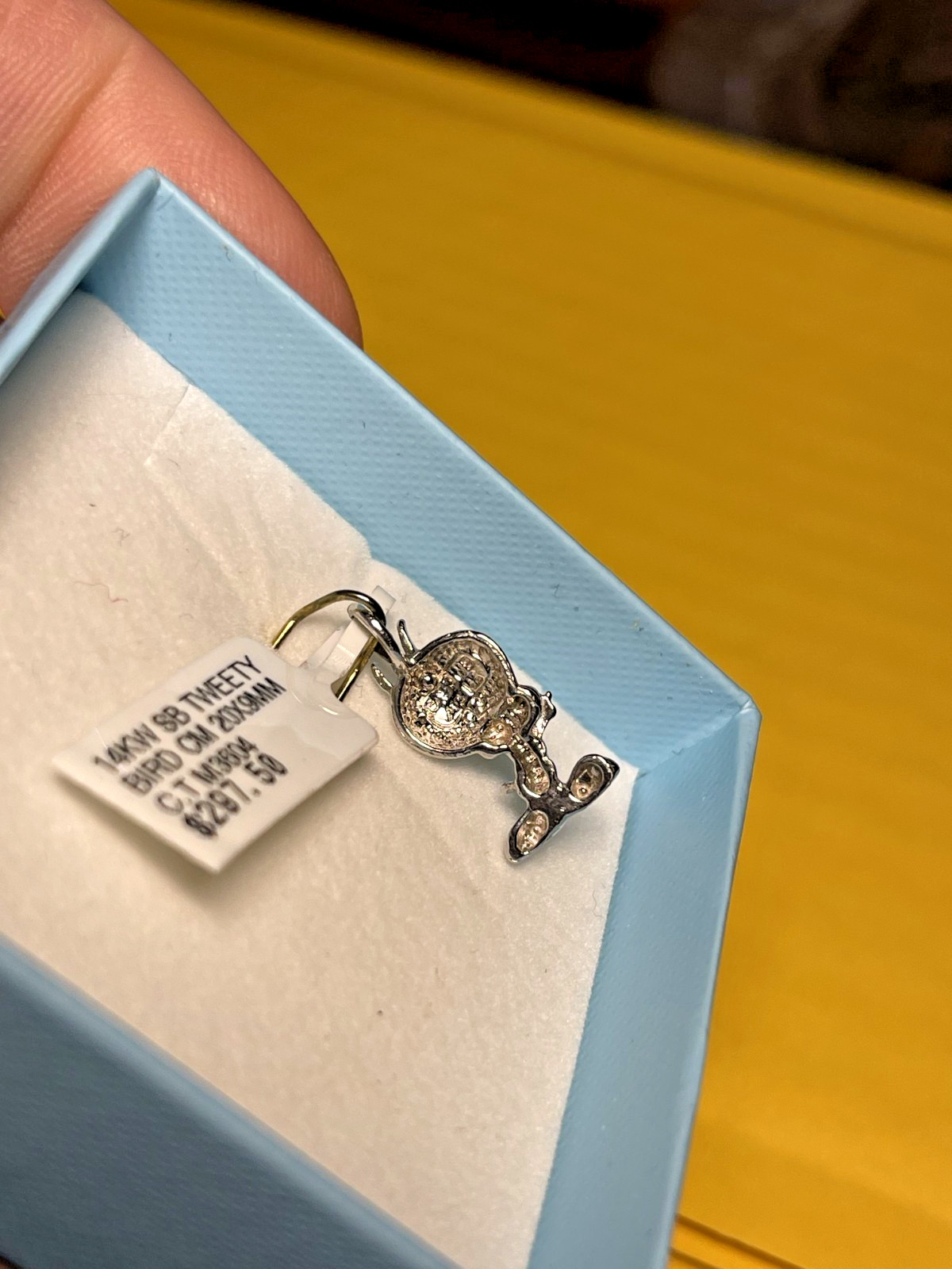 14KT White GOLD TWEETY BIRD PENDANT ,with original tag , never worn