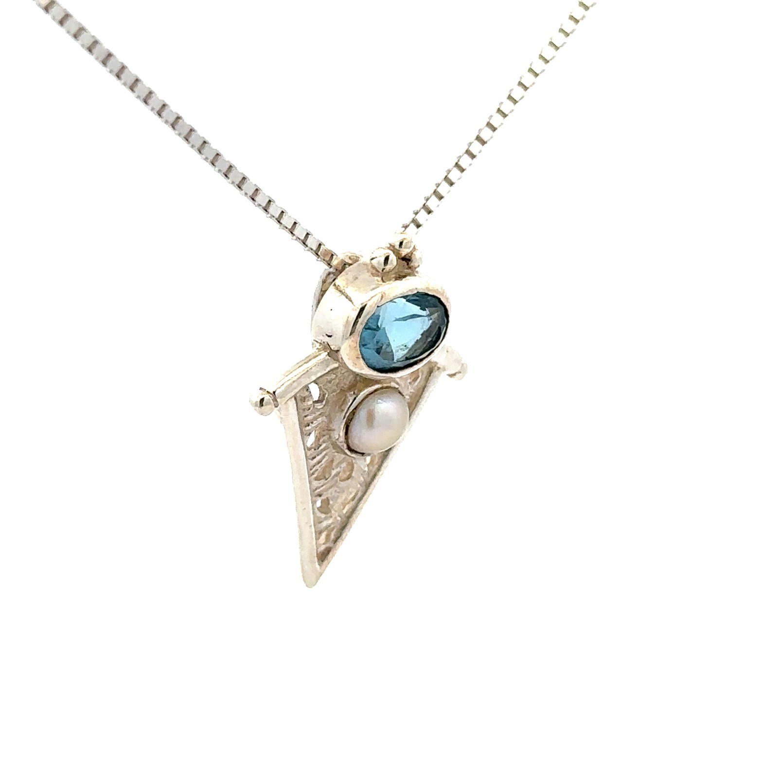 Sterling Silver Blue Topaz And Freshwater Pearl Pendant (5/8 x 7/8 Inch)