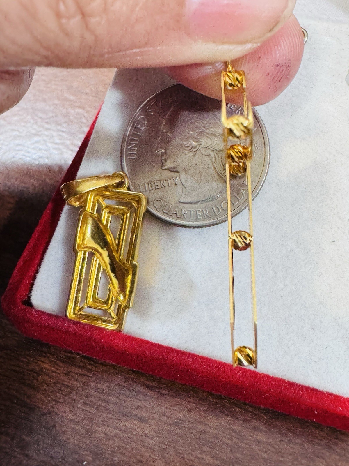 22K 916 22C Real Gold Two Set of Pendant 1 x Rectangle & 1x Cross 7.6g
